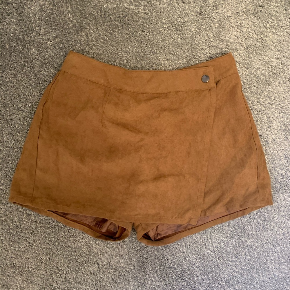 NWT ‼️ NORDSTROM FAUX SUEDE SKORT